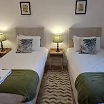 Smithcourt House By Cliftonvalley בריסטול