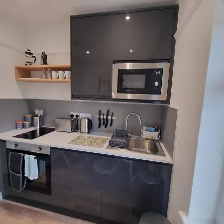 Apartment Smithcourt House By Cliftonvalley Apartments *