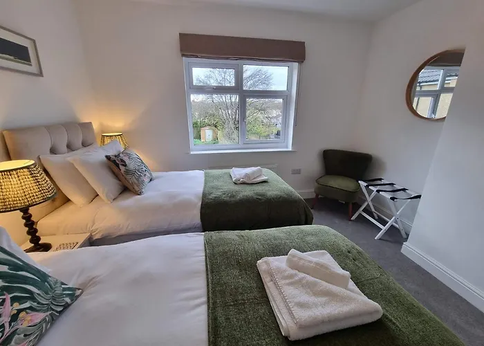 Smithcourt House By Cliftonvalley Apartments Apartment Bristol